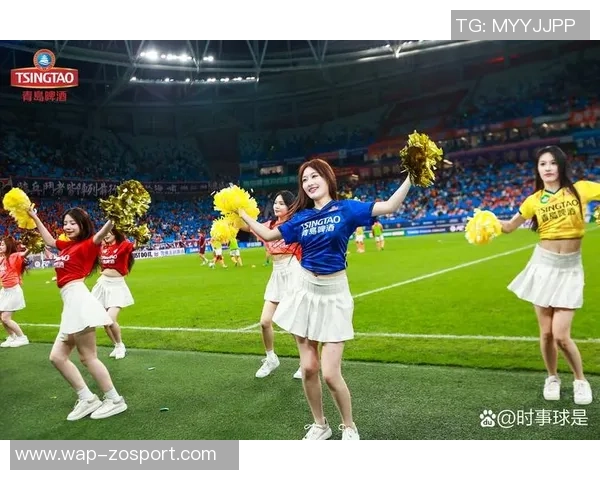 足球宝贝激情四射展现魅力瞬间引发热议与关注